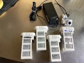 Mda10112604000 Dji Phantom 2 Series Smart Battery Charger 3 Batteries Camera. Read Descript Mda10112604000 Dji Phantom 2 Series Smart Battery Charger 3 Batteries Camera. Read Descript