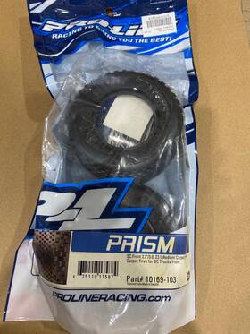 Pro-line Racing 10169-103 Pro-line Prism Sc Truck Front 2.2 Inch X3.0 Z3 Medium Carpet