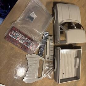 Rc 4wd Rc4z-b0122 Rc4wd Mojave Ii Front Cab Bed And Parts Plus Windshield