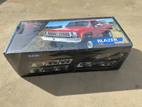 Z-b0092 Rc4wd Chevrolet Blazer Hard Body Complete Set Fit Tf2 Detailed Open Hood