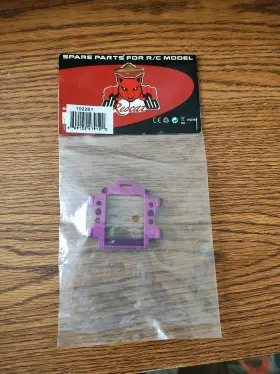102261 Redcat Racing Aluminum Rear Suspension Arm Mount Purple 1pc