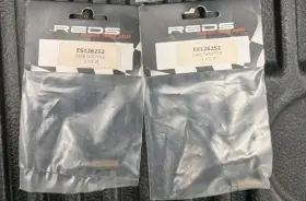 Es126252 Reds Racing 2 Piece Lot Carb Throttle 2.1cc M Nitro Engine Retired Rare
