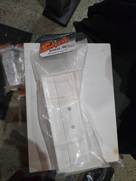Serpent Ser600826 600826 Wing Straight Md White 8 Scale Rc Part