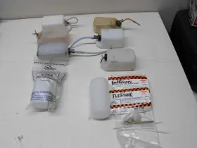 Sullivan 746420004357 Lot Of 8 R/c Plane Gas Tanks Sullivan 746420004357 Lot Of 8 R/c Plane Gas Tanks