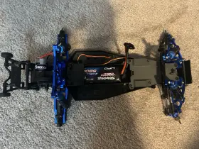 37354-4 Traxxas Rustler 2wd Slider/roller/repair Incl Upgraded Parts A Battery And Servo