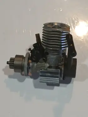 Vx-18 Vertex 02060 Nitro Engine With Pull Starter Clutch