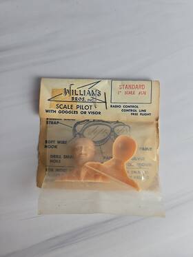Williams Brothers 17400 Bros 1 Inch Scale Standard Pilot With Goggles #17400 New Old Stock