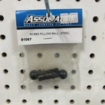 Team Associated Steering Block Set 81065 B3.2E T3.2E Pillow Balls 81067 New. Price: $15.00.