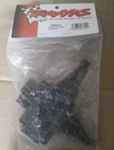 Traxxas 5631 Bulkhead, Rear Left & Right Halves New. Price: $13.99.