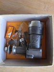 Enya 19-V # 4005 2 Stroke Model Airplane Engine W/ Plug! Box! Free Sh. Price: $95.00.